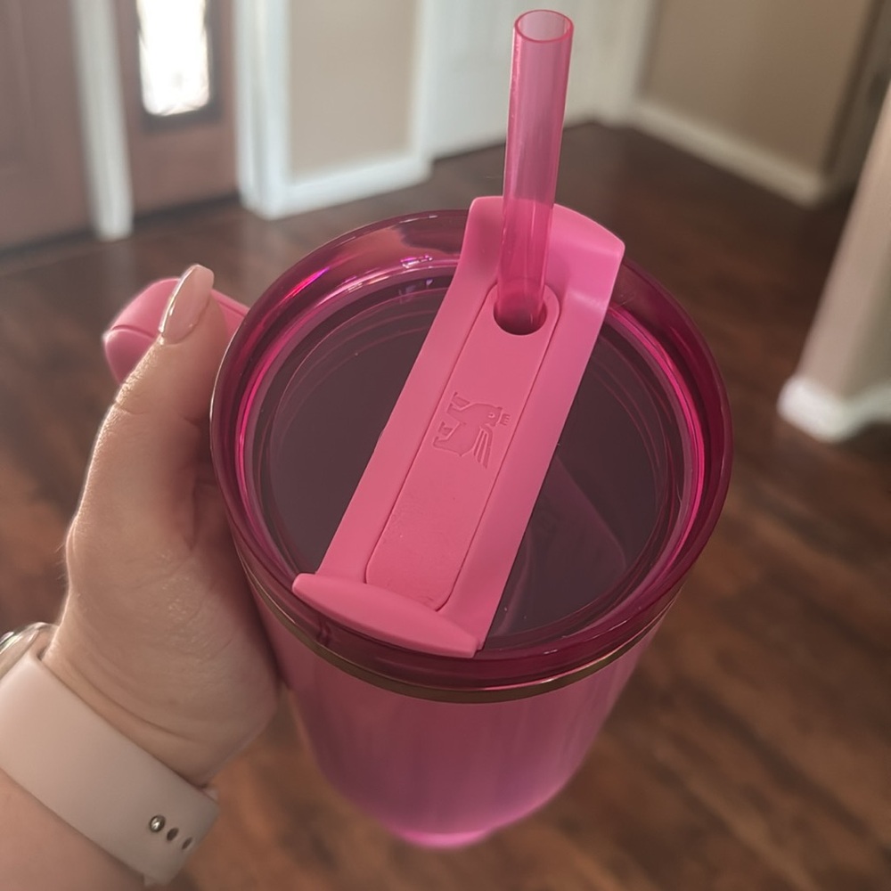 Stanley Pink Quencher H2.0 Tumbler - Picture 2 of 4